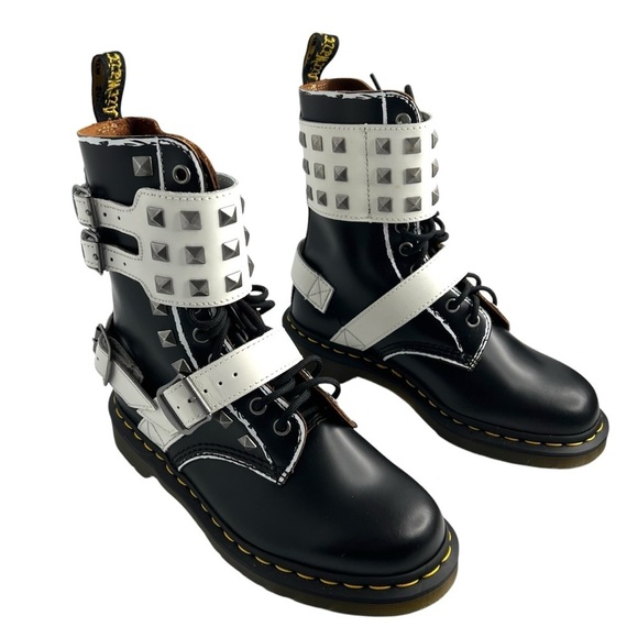 Dr Martens 1490 Joska Stud Boot Black White Rolled Vintage Smooth Size 7 NEW - Picture 7 of 16
